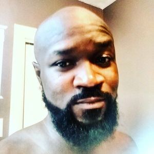 Meet your Posher, Momo